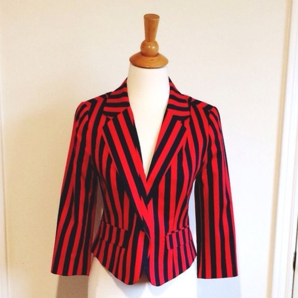 Women's Red & Black stripe Lined Blazer, Cropped Coat, Jacket, Never Worn